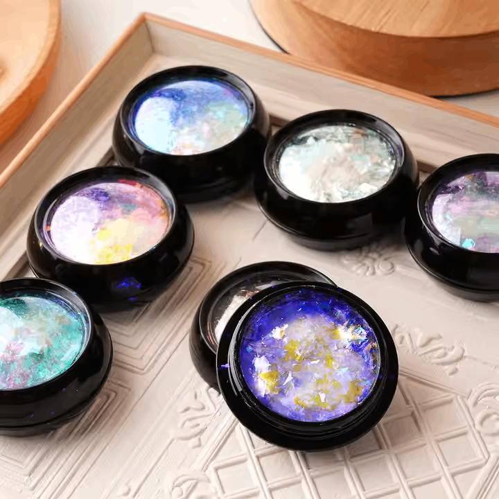 Variable pigment powder sets